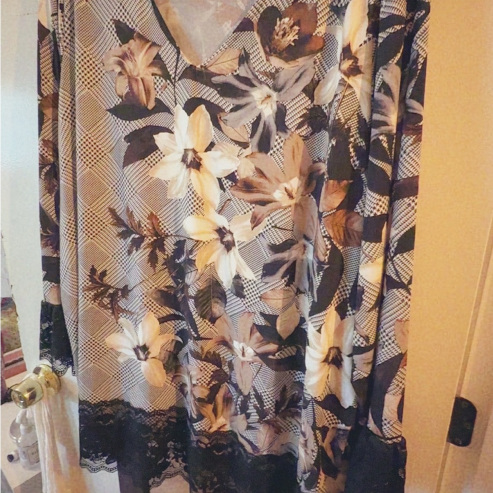 Susan Graver V-Neck Liquid Knit tunic with Lace Trim